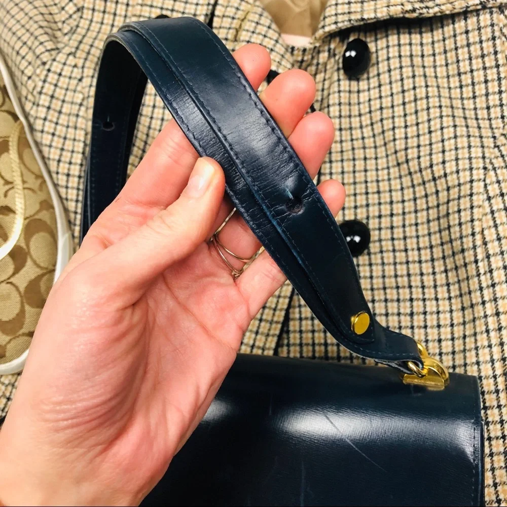 GUCCI navy blue gold vintage envelope small purse - Picture 5 of 8